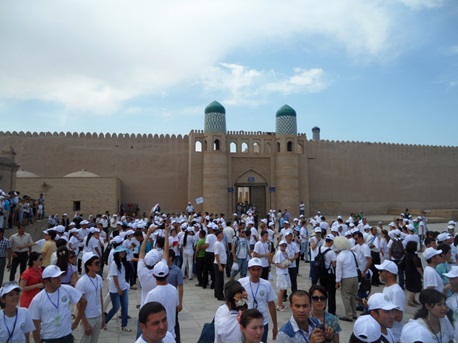 Alt&#305;n dawirdin um&#305;t&#305;lmas festival&#305; Studentler bahari  2013  Xorezm walayat&#305;nda otkerildi