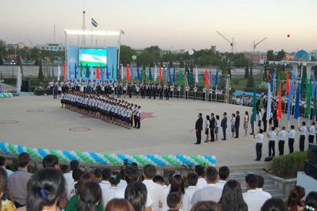 Alt&#305;n dawirdin um&#305;t&#305;lmas festival&#305; Studentler bahari  2013  Xorezm walayat&#305;nda otkerildi